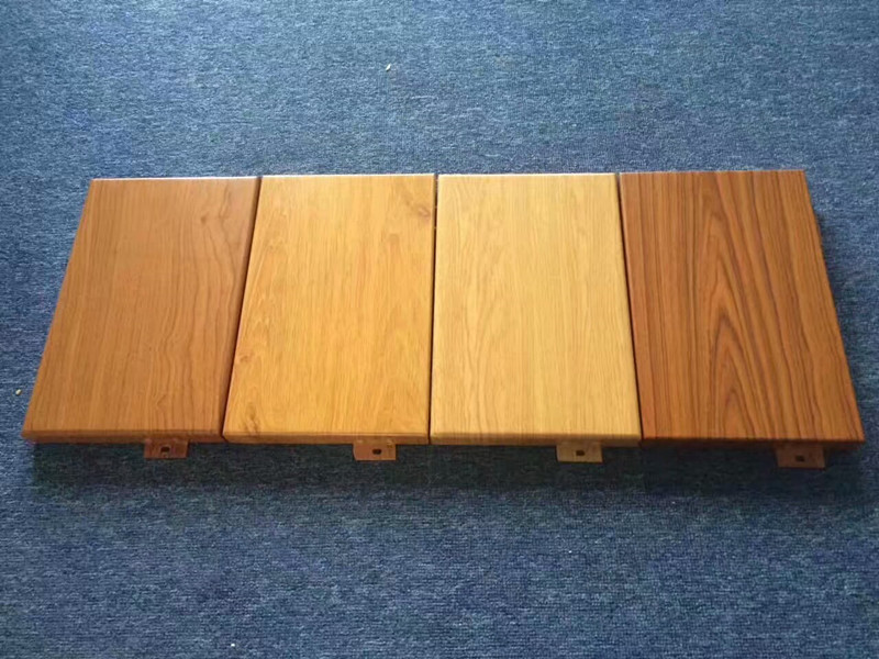 佛山(shān)木(mù)纹铝單(dan)板
